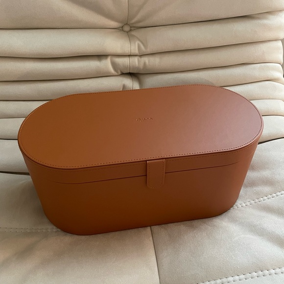 Complete Dyson Airwrap Set - Picture 2 of 4